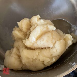 Auntie Emilys Kitchen-Fried Sugar Egg Puff-Step4