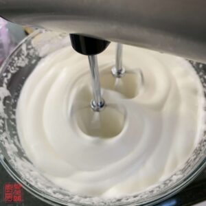 Auntie Emilys Kitchen-Hong Kong Style Cupcakes-Step4