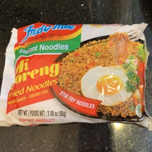 Auntie Emilys Kitchen-Instant Noodle Breakfast Pizza-Step1