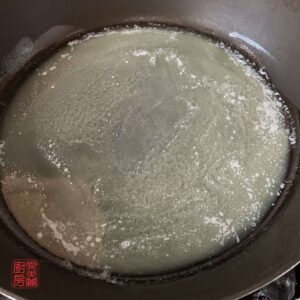 Auntie Emilys Kitchen-Snowflake Crisps-Step1