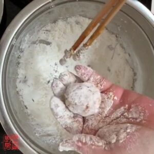 Auntie Emilys Kitchen-Crispy Sweet and Sour Pork-Step 3