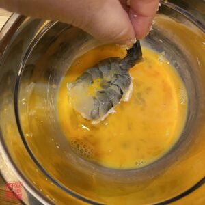 Auntie Emilys Kitchen-Fried Prawn Balls-Step12