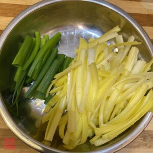 Auntie Emilys Kitchen-Singapore Fried Rice Vermicell-Step3