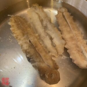 Auntie Emilys Kitchen-Spicy Sea Cucumber Jellyfish Salad-Step 1