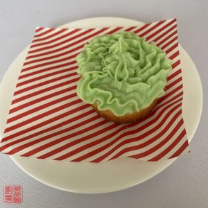 Auntie Emilys Kitchen-Cheeseburger Cupcake-Step 12