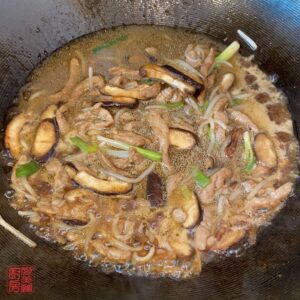 Auntie Emilys Kitchen-Pork Chow Mein-Step23