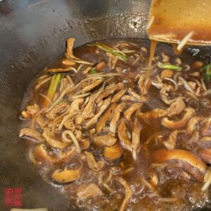 Auntie Emilys Kitchen-Pork Chow Mein-Step25