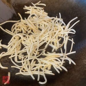 Auntie Emilys Kitchen-Soy Sauce Chow Mein-Step10