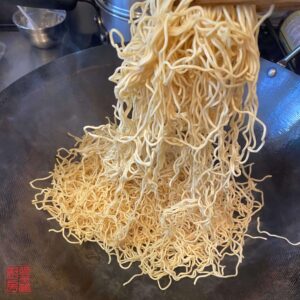 Auntie Emilys Kitchen-Soy Sauce Chow Mein-Step12