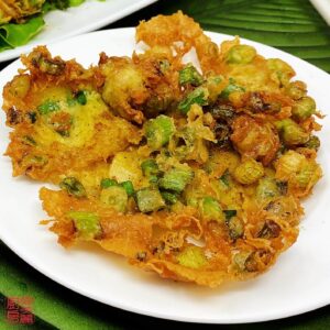 Auntie Emilys Kitchen-Hong Kong Deep-Fried Oyster Pancake-Step 14