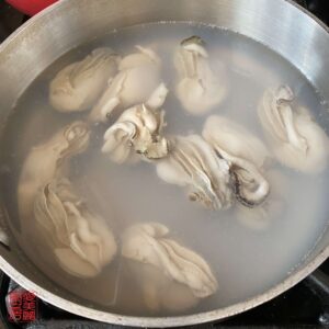 Auntie Emilys Kitchen-Hong Kong Deep-Fried Oyster Pancake-Step 4