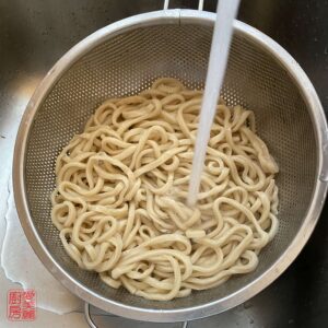 Auntie Emilys Kitchen-Shanghai Fried Thick Noodles-Step5