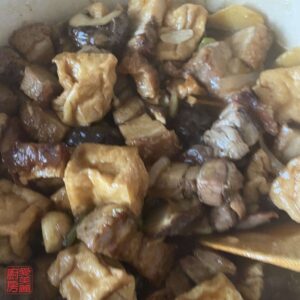 Auntie Emilys Kitchen-Garlic Roasted Pork and Tofu Clay Pot-Step15