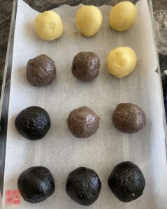 Auntie Emilys Kitchen-Snowy Mooncake-Fish-Step3