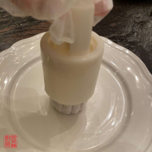 Auntie Emilys Kitchen-Snowy Mooncake-Mold-Step16