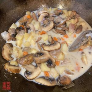 Auntie Emilys Kitchen-Chicken a la King-Step12