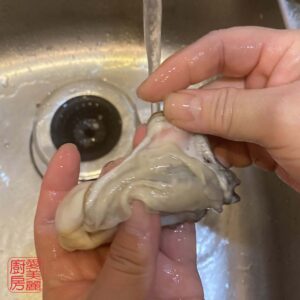 Auntie Emilys Kitchen-Deep-Fried Oysters-Step4