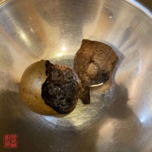 Auntie Emilys Kitchen-Throat Soothing Tea-Step2