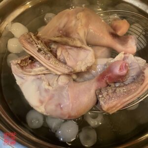 Auntie Emilys Kitchen-Hot and Sour Chicken Salad-Step4