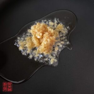Auntie Emilys Kitchen-Garlic Noodles-Step5