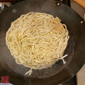 Auntie Emilys Kitchen-Lobster Yee Mein-Step13
