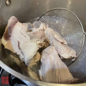 Auntie Emilys Kitchen-Fake Sharks Fin Soup-Step1