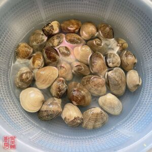 Auntie Emilys Kitchen-Clams with Black Bean Sauce-Step2