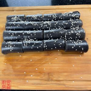 Auntie Emilys Kitchen-Black Sesame Rolls-Step 16