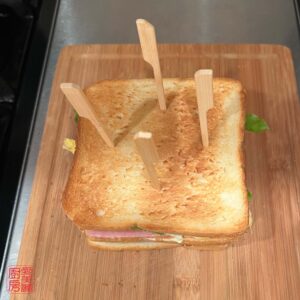 Auntie Emilys Kitchen-Hong Kong Clubhouse Sandwich-Step 12