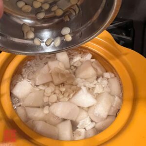 Auntie Emilys Kitchen-White Fungus Asian Pear Sweet Soup-Step 8