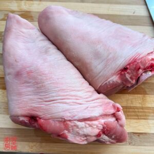 Auntie Emilys Kitchen-Braised Pork Knuckles-Step 1