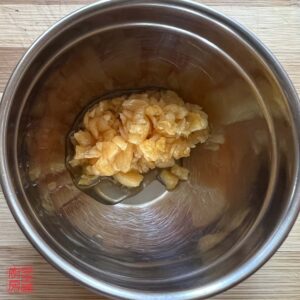 Auntie Emilys Kitchen-Sha Cha Beef Pineapple Bun-Step 6